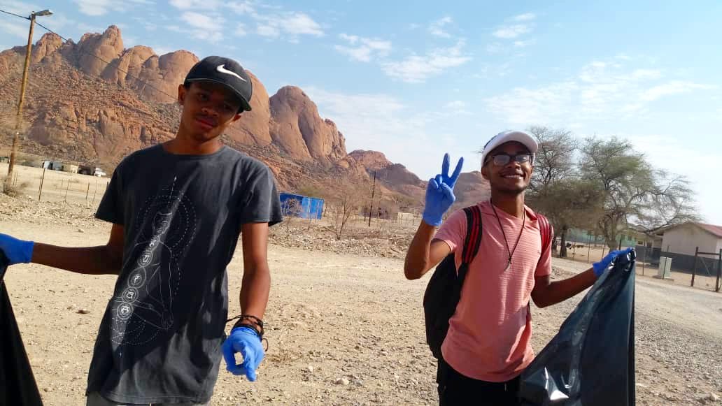 Clean Up at the Spitzkoppe
